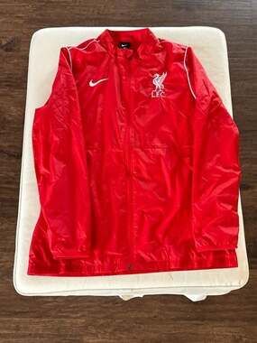 Nike Liverpool FC Men's Red Full-Zip Woven Training Jacket